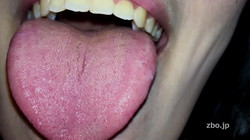 [Mouth / lips / tongue / throat fetish] Sister&#39;s mouth taken up (underwear)
